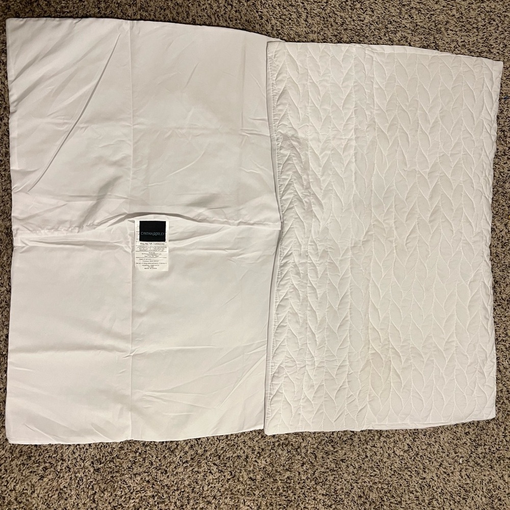 Set of 2 Pillowcases Brand new Cynthia Rowley
